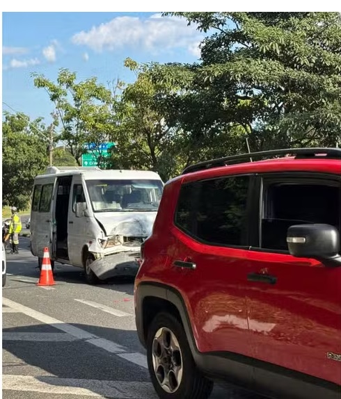 Acidente na Rodovia Heitor Penteado deixa feridos na manhã desta segunda-feira em Campinas