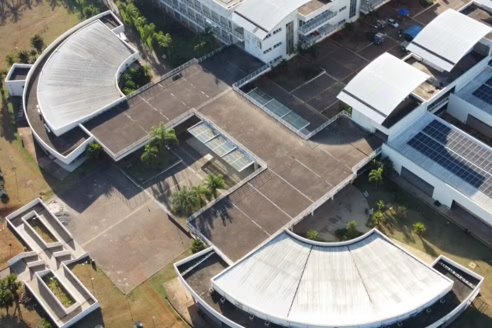 Alunos da Unicamp em Limeira entram em greve por moradia estudantil