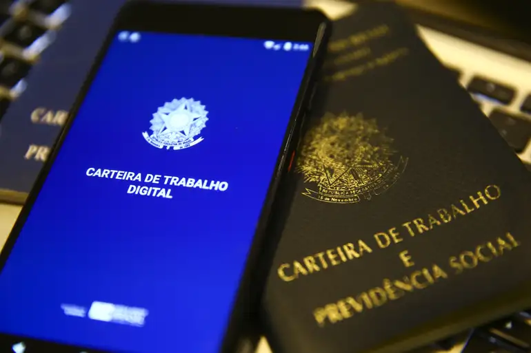 Setor de serviços puxa alta de empregos no mês de agosto em Campinas 