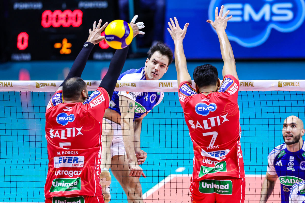 Vôlei Renata é vice-campeão da Superliga pela terceira vez