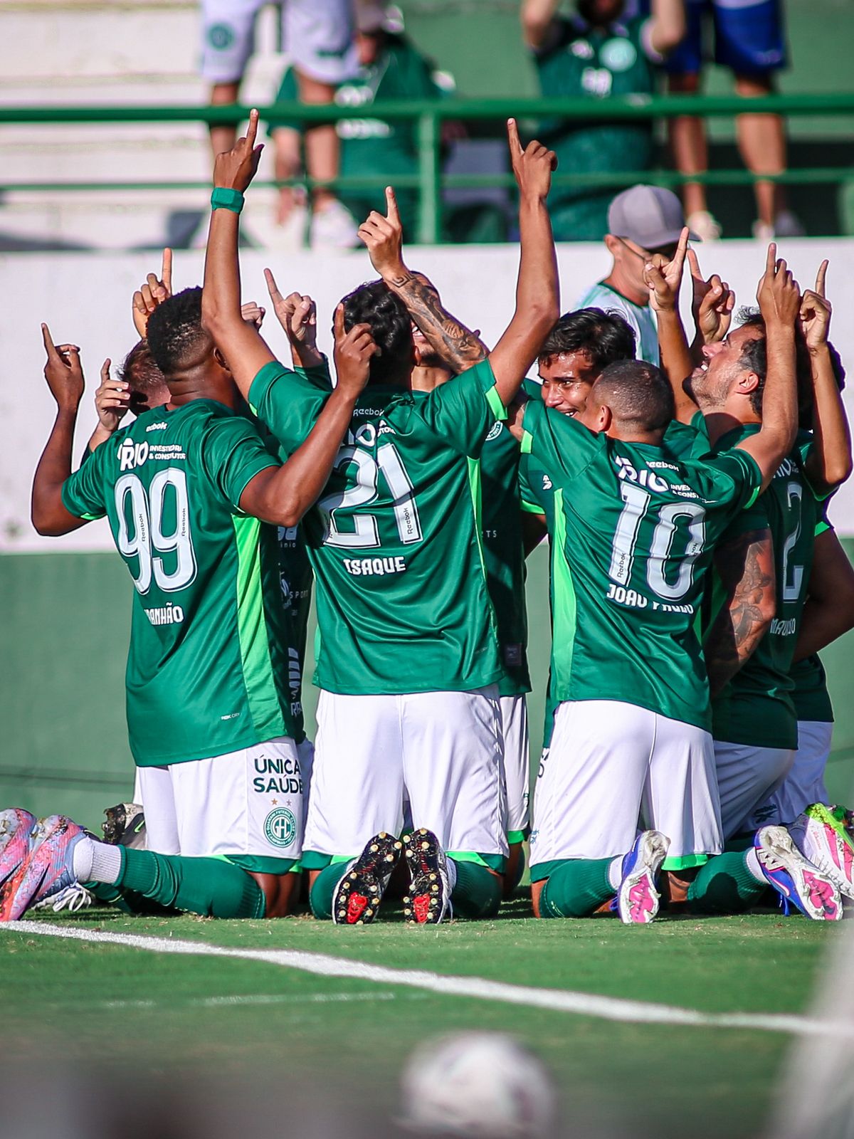 Em tarde perfeita, Guarani goleia o Amazonas na Série C