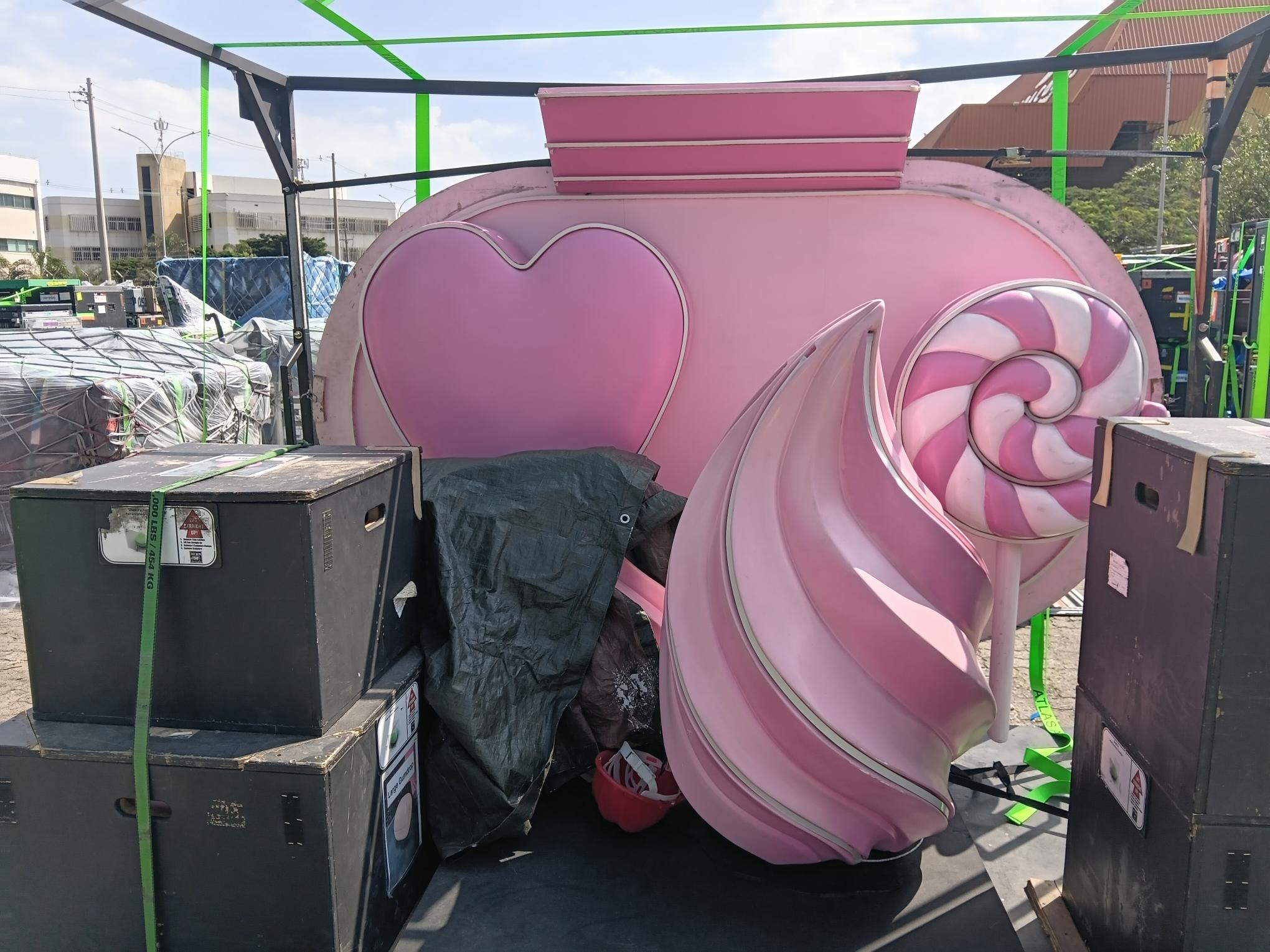 Viracopos exporta 115 toneladas de equipamentos de show de Shakira 