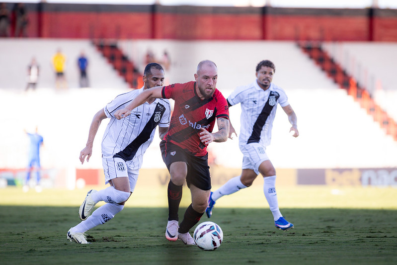 Série C é logo ali! Ponte Preta é derrotada em Goiânia pelo Atlético-GO