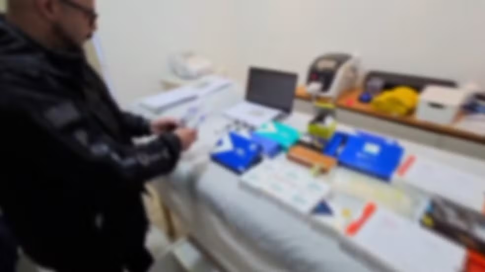Polícia prende esteticista por aplicação irregular de medicamento em clínica de Americana