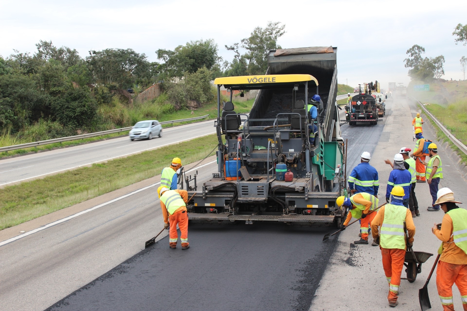 Rodovia Santos Dumont