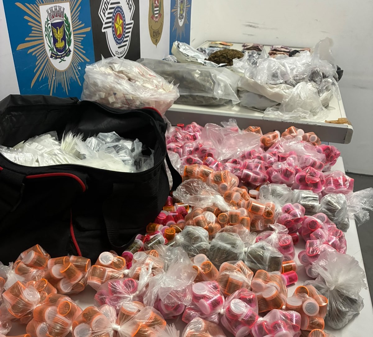 GM apreende mais de 12 quilos de drogas durante patrulhamento em Campinas 