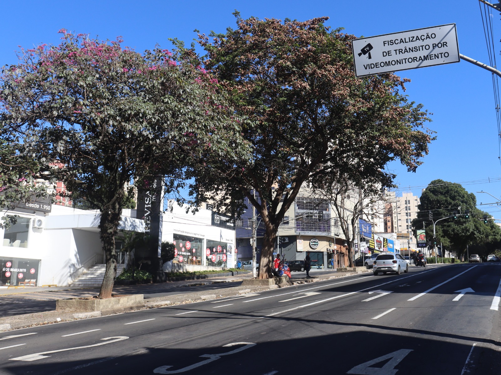 Videomonitoramento flagra 29 infrações em uma semana entre a Moraes Salles e Coronel Quirino 