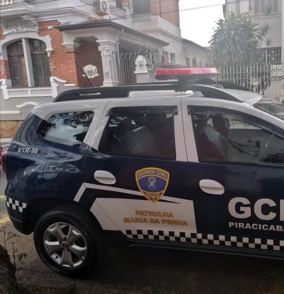Homem é preso após agredir companheira e atingir filho de 5 anos com copo de vidro em Piracicaba