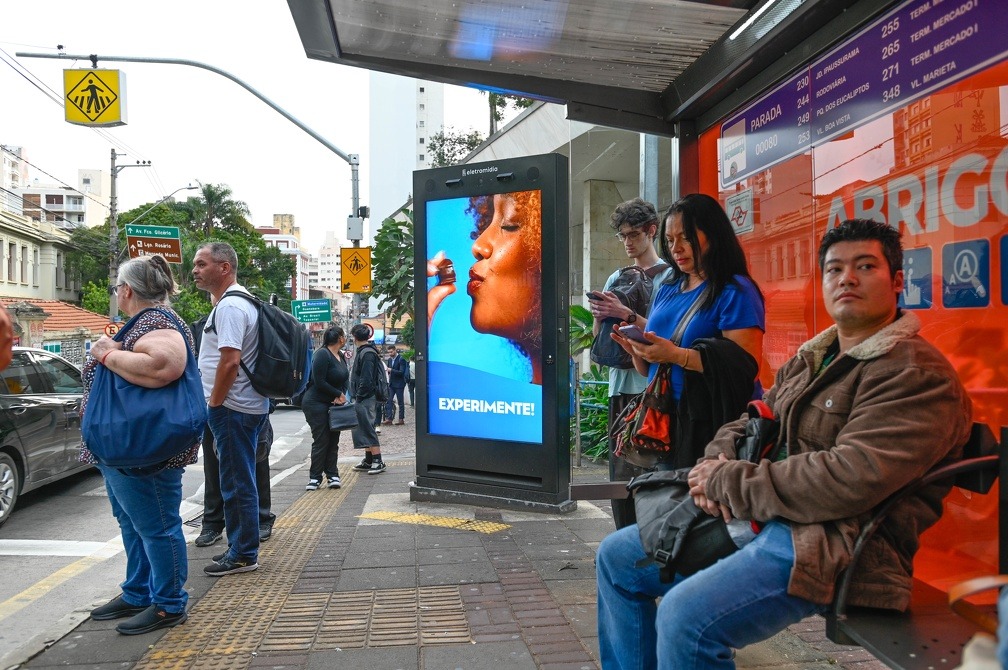Campinas proíbe publicidade de “bets” em outdoors, abrigos de ônibus e espaços públicos 