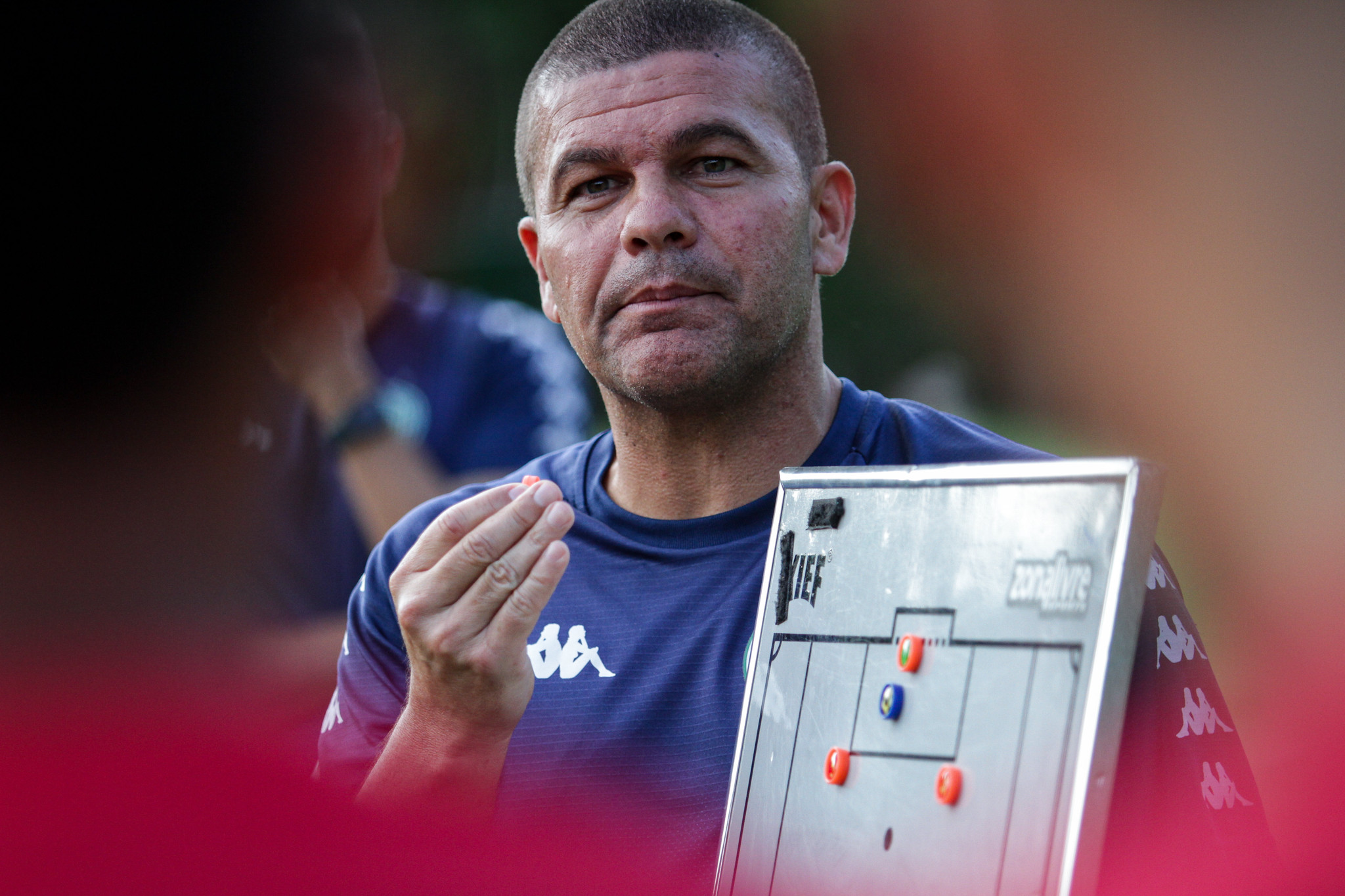 Guarani confirma contratação do técnico Umberto Louzer