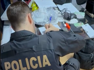 Polícia Federal faz operação contra suspeita de corrupção na Receita Federal 