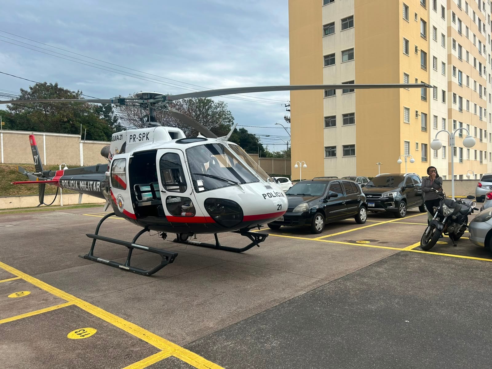 Jovem morre após ser atingido por placas de madeira em marcenaria de Campinas