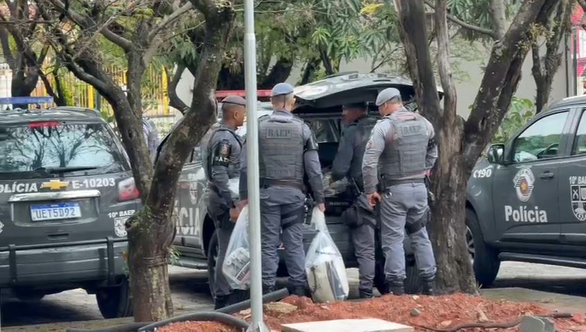 Operação Nexus prende seis pessoas e apreende cinco veículos de luxo avaliados em mais de R$ 5 milhões