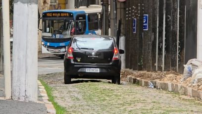 Moradores cobram nivelamento de paralelepípedos em ruas do Centro de Campinas