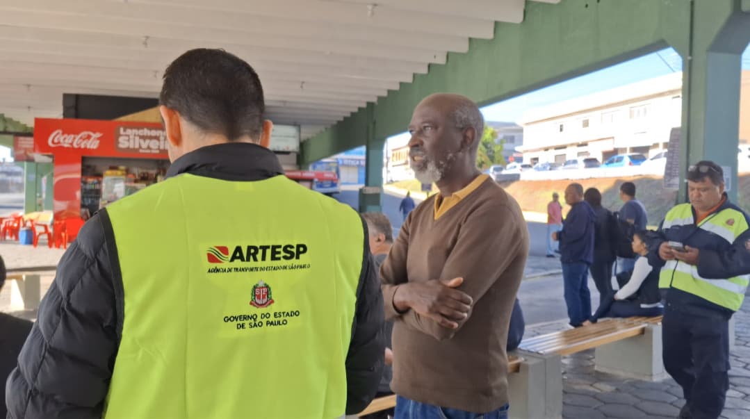 Artesp fiscaliza ônibus intermunicipais que percorrem itinerário entre Sumaré e Campinas