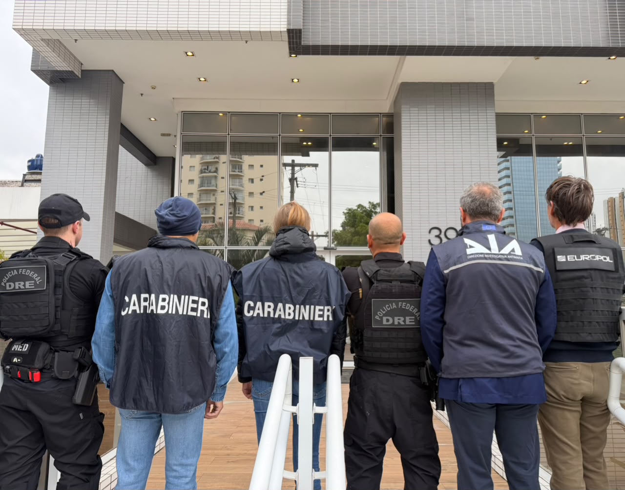 PF faz operação contra tráfico internacional de drogas e cumpre mandados em Americana