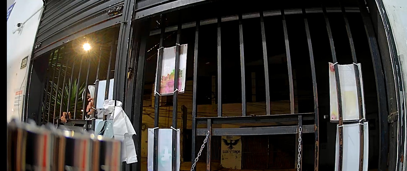 Criminosos armados invadem adega e rendem mulher grávida em Sumaré