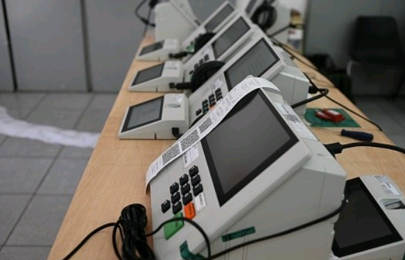 Eleitores têm até 3 de dezembro para justificar ausência no primeiro turno