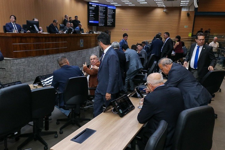 Câmara aprova mudanças em regras urbanísticas e proteção a servidoras em Campinas 